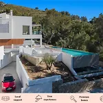 Villa Sky